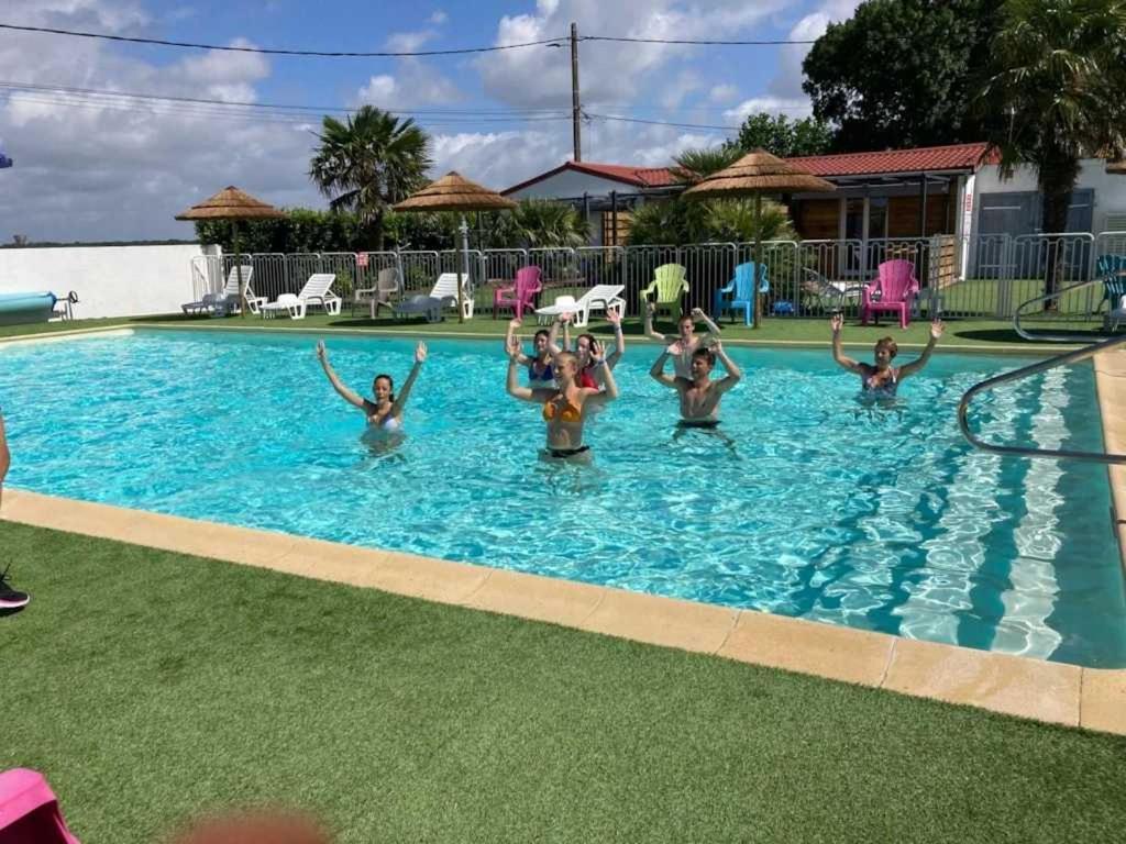 Campsite 3 Etoiles - Piscine - Ccaihff *