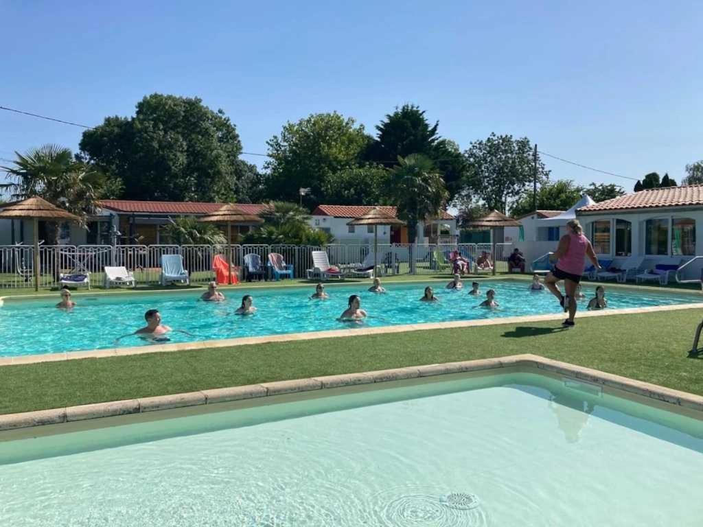 3 Etoiles - Piscine - Ccaihff Campsite